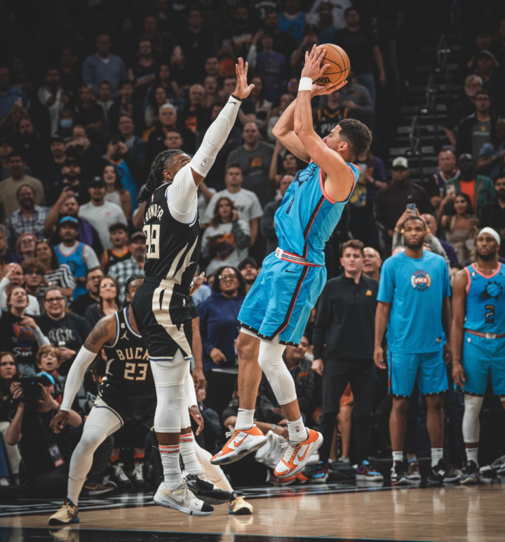 包含今夜马赛备战国王杯集结日埃因霍温备战欧联,现场解说直呼:菲尼克斯太阳止住颓势的词条 包含今夜马赛备战国王杯集结日埃因霍温备战欧联,现场解说直呼:菲尼克斯太阳止住颓势的词条